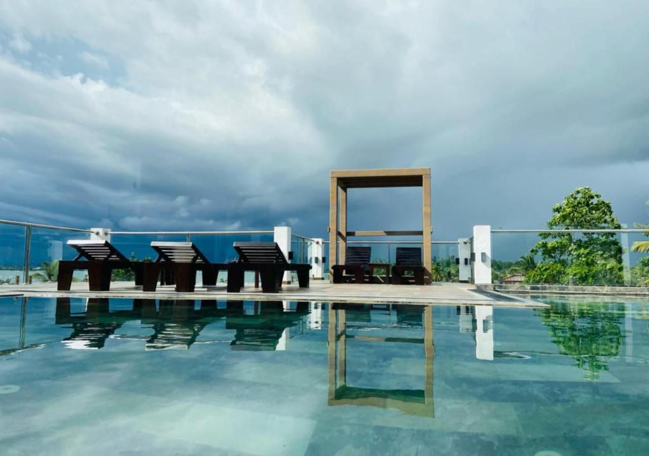 Emerald Bay Resort Мириса Екстериор снимка